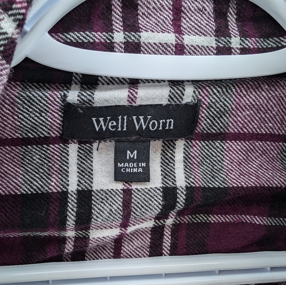 Well Worn Women’s Flannel Shirt Soft Button Down Shirt Berry/White Plaid-Medium - Picture 3 of 9